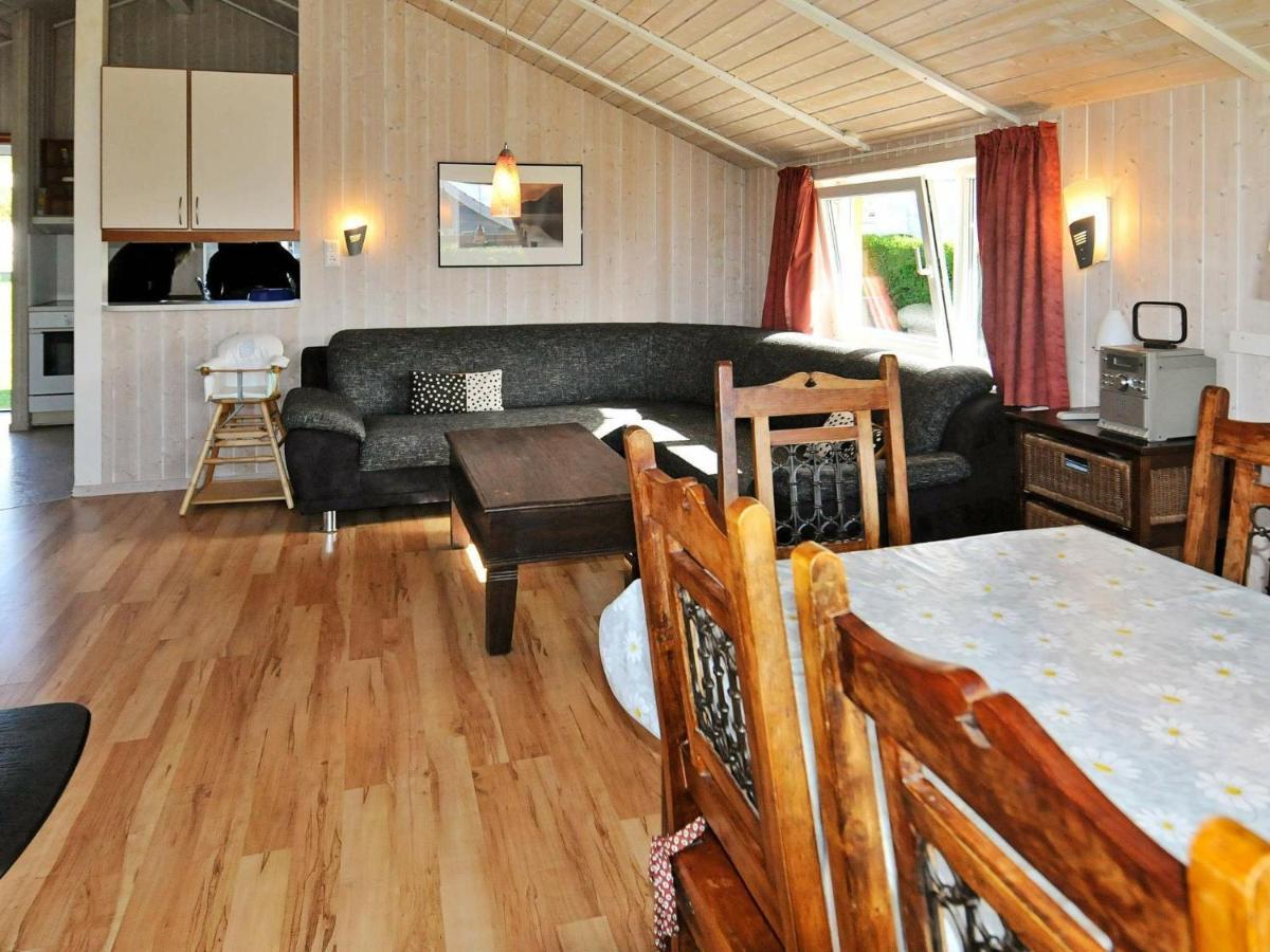 6 Person Holiday Home In Gelting Zimmer foto